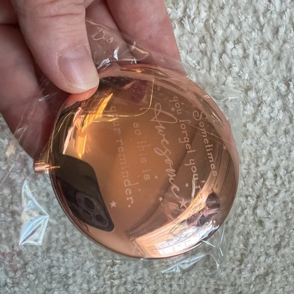 NEW Elegant Inspirational Compact Mirror with Rhinestones - Picture 7 of 8